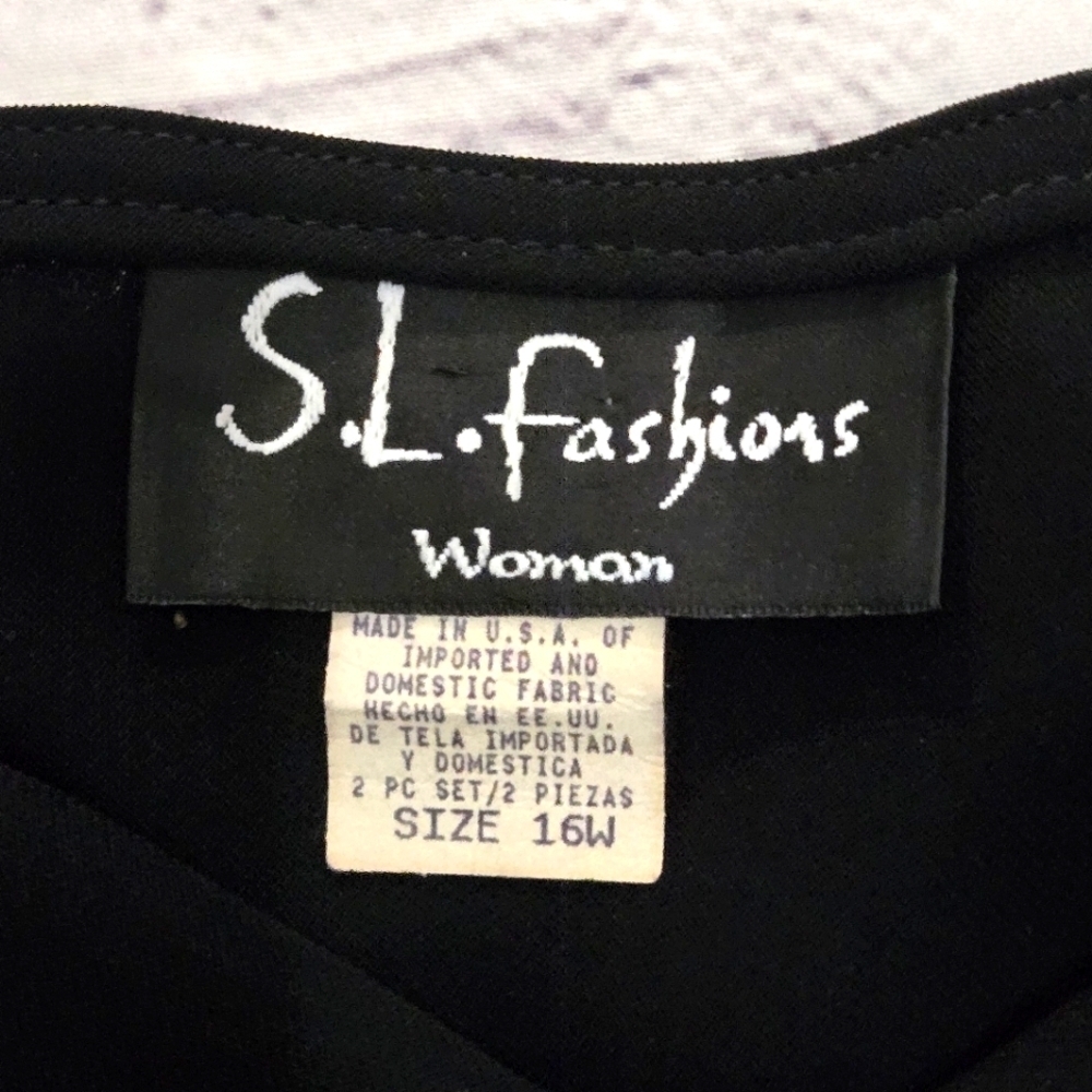 S.L. fashions Women's Black Scoop Blouse Chiffon sleeves and shoulder pads - Picture 4 of 10